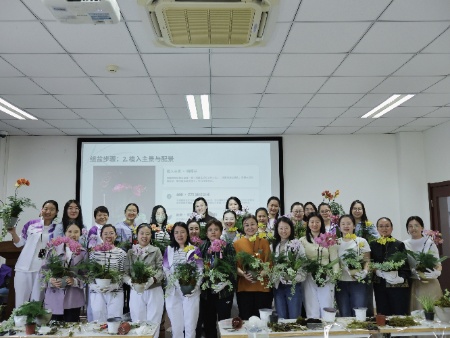蝴蝶兰组盆艺术沙龙合照_resized.jpg